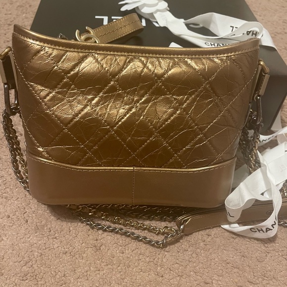 Authentic Chanel small hobo bag . - Picture 3 of 9